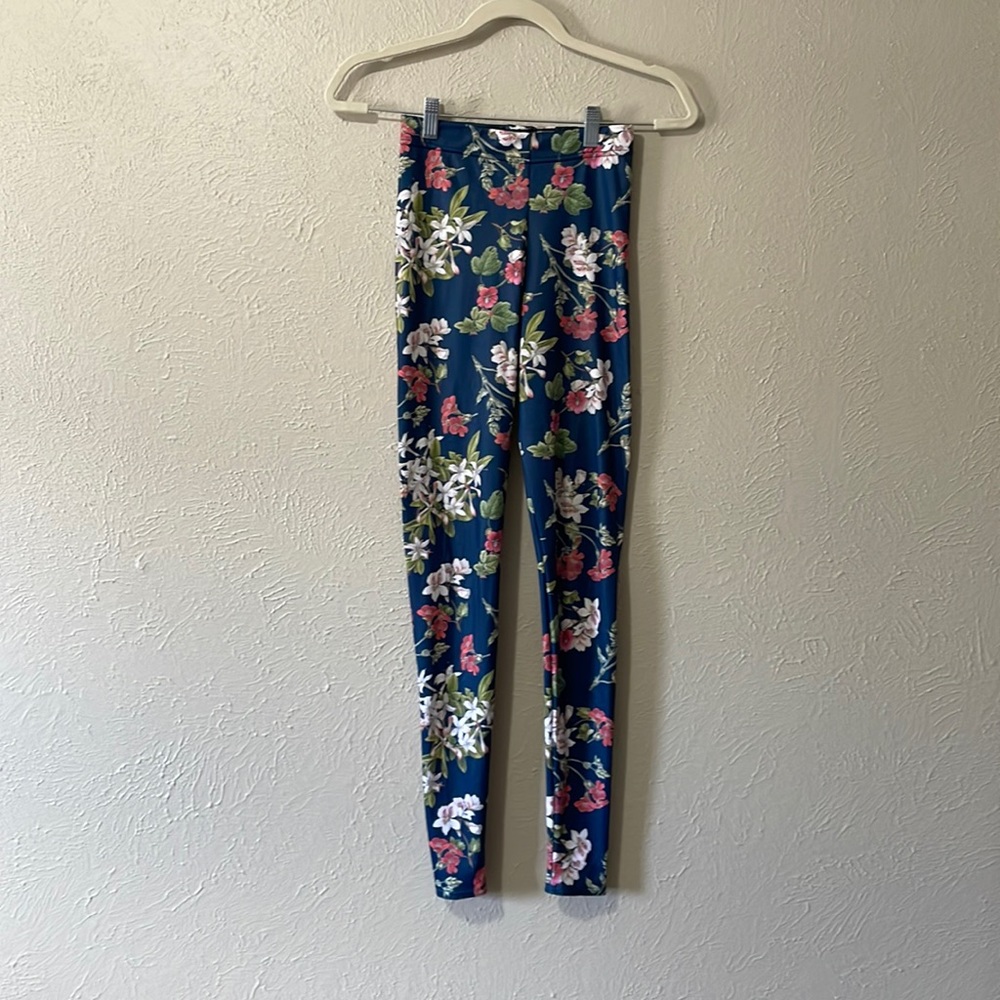 Blackmilk Flower Print Leggings Small